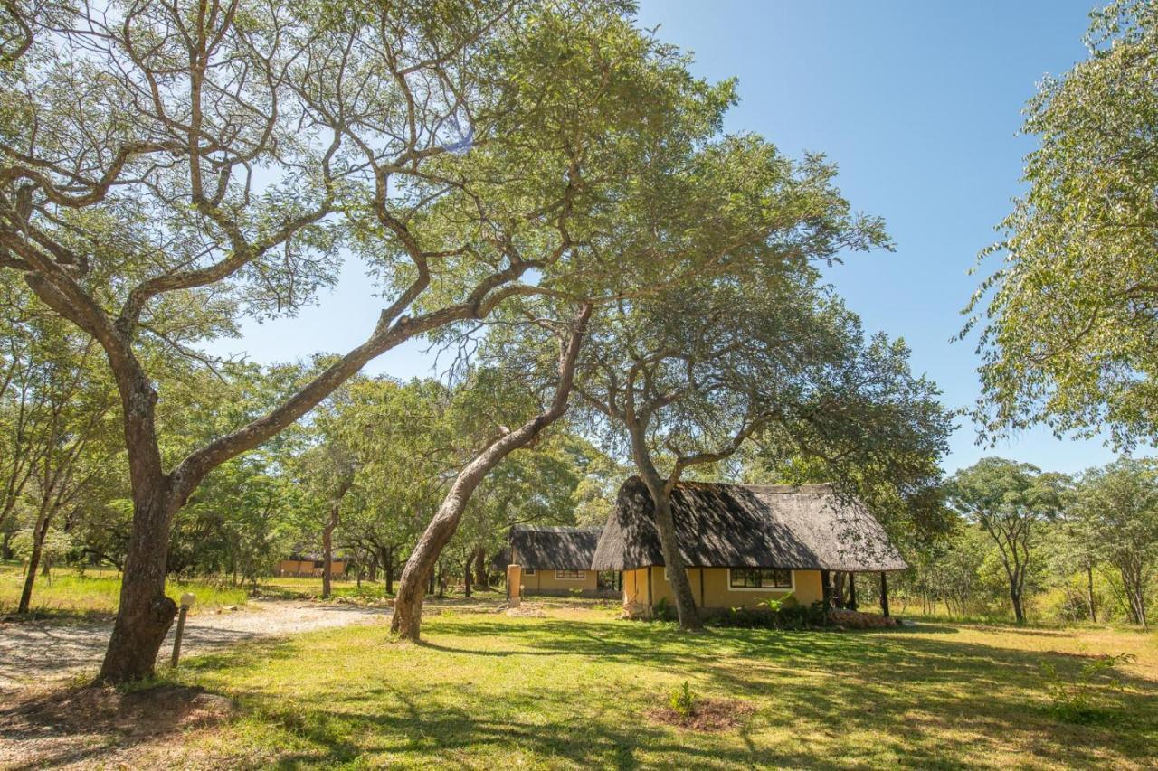 Pioneer Camp Villa Lusaka Exterior photo